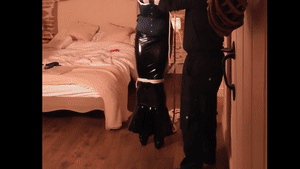 naughtynina.net - Smile for the camera thumbnail